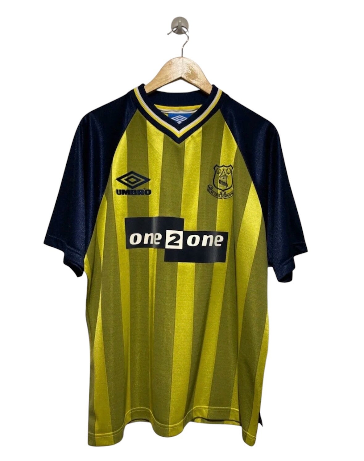 1998-99 Everton Training Shirt - M