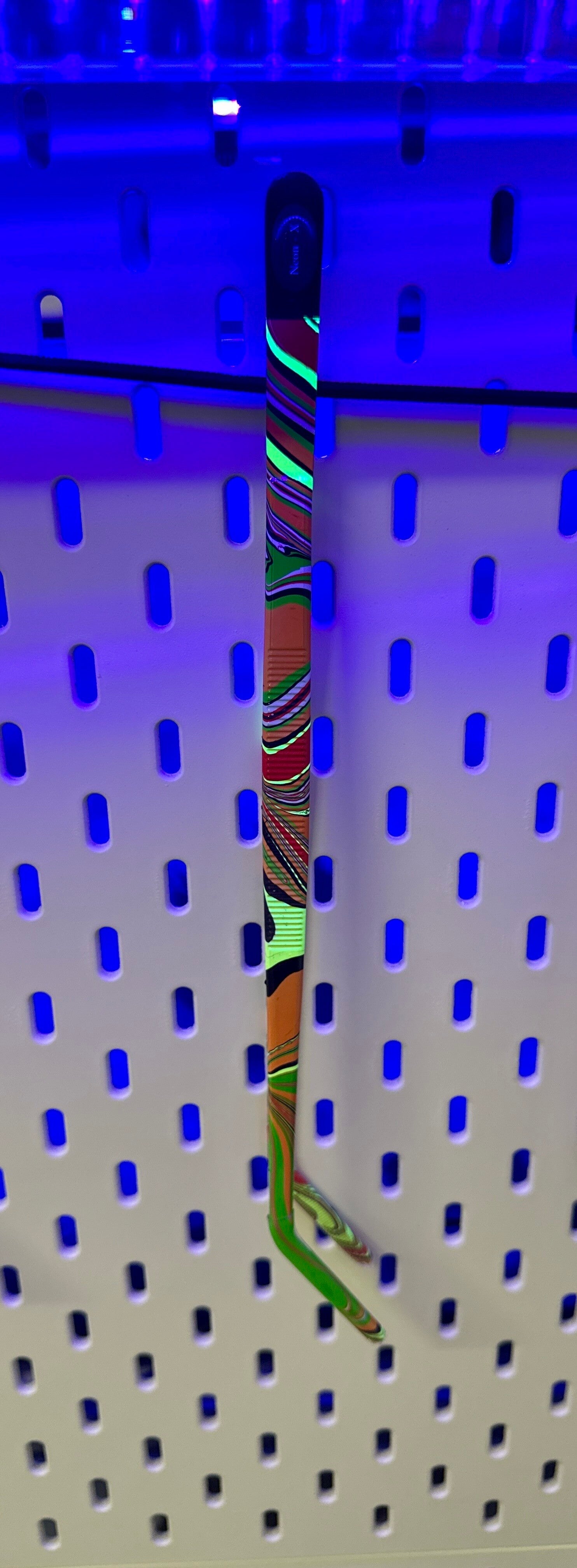 Neon X Pinzette gebogen WYSIWYG