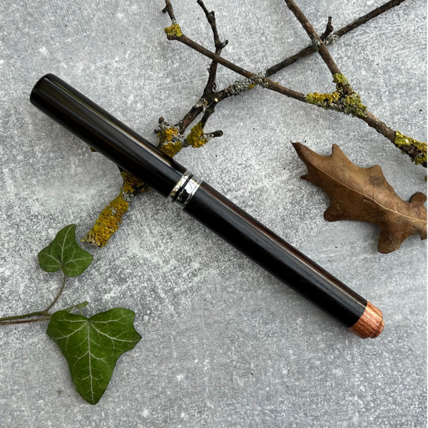 Edler Füller Holzart : Ebenholz