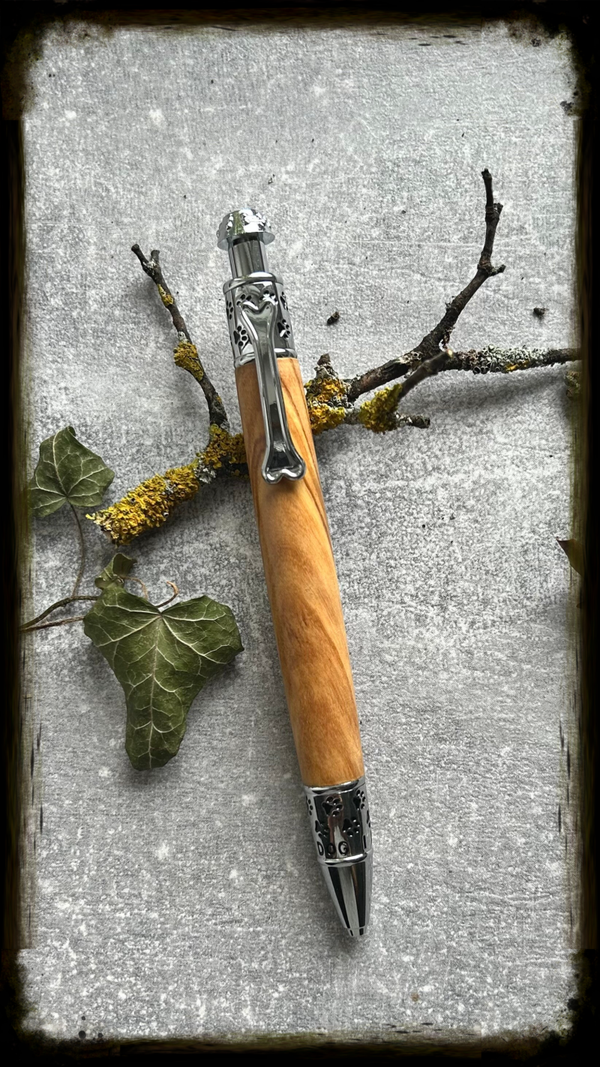 Druck - Kugelschreiber  „ Hund „ Holzart : Olive