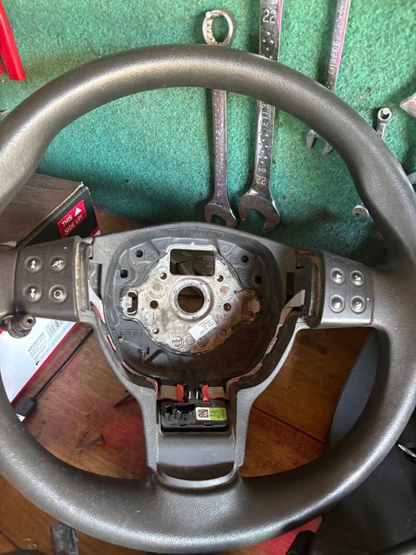 Volant à touche Seat 6l