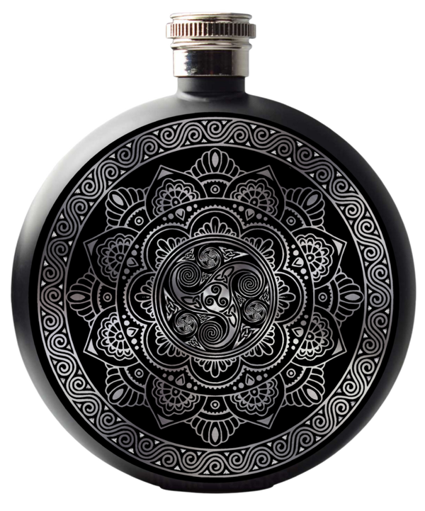 Celtic hipflask Mandala 1