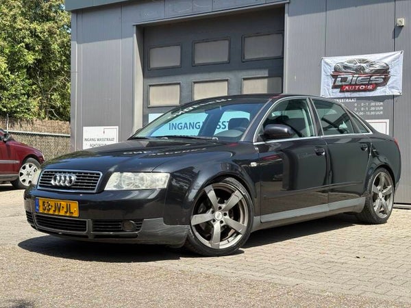 Audi A4 limousine 2002 157000 nap km