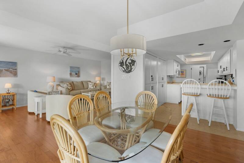 dining-room-and-kitchen-standard.jpg