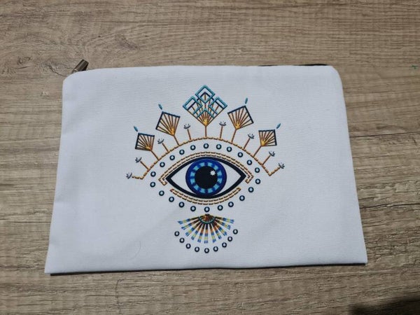 Pochette œil connaissance