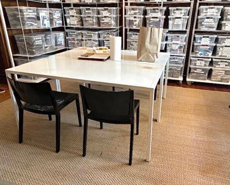 Steel top desk powder coated in white for SF office