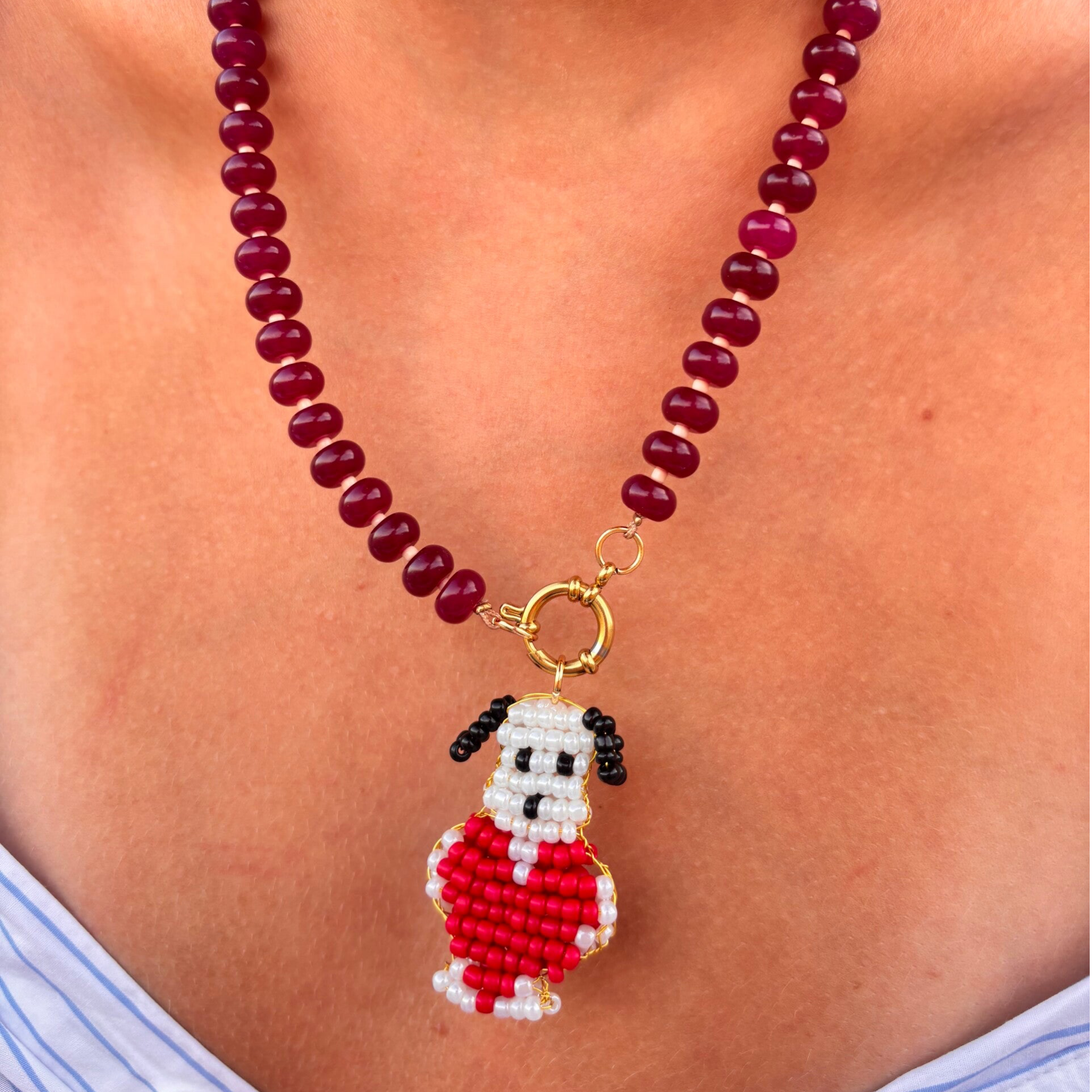 THE SNOOPY NECKLACE