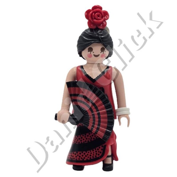 Bailaora flamenca abanico rayas
