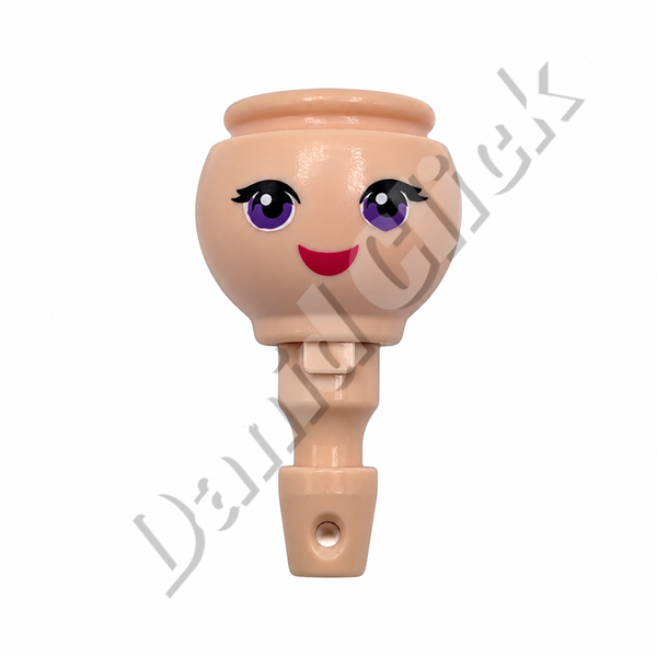 Cabeza de Chica con Ojos Morados