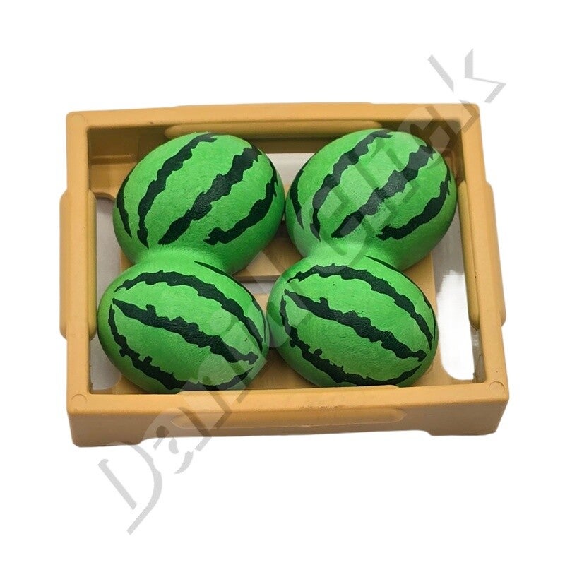 Caja con sandía,melón