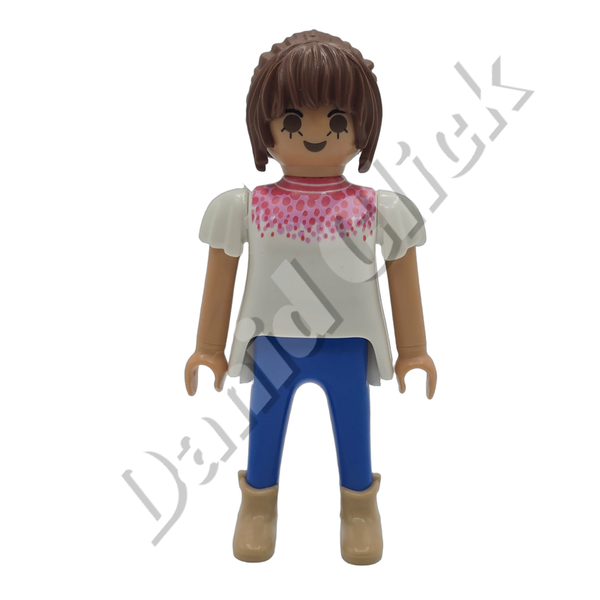 Chica con Blusa de Flores y Botas