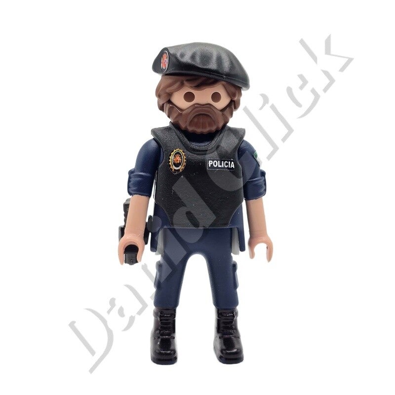 Policia Local con boina