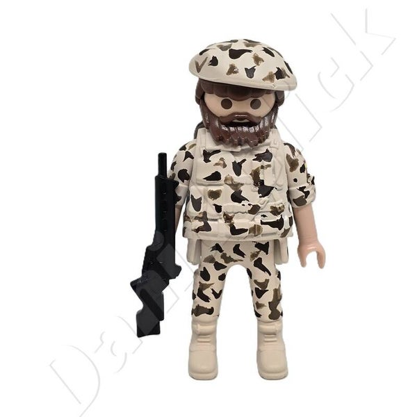 Soldado camuflaje desertico gorra