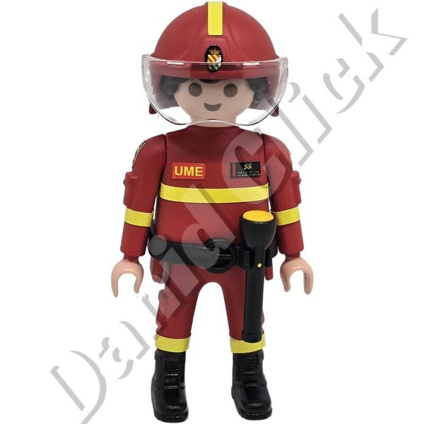 Ume bombero incendios forestales roja