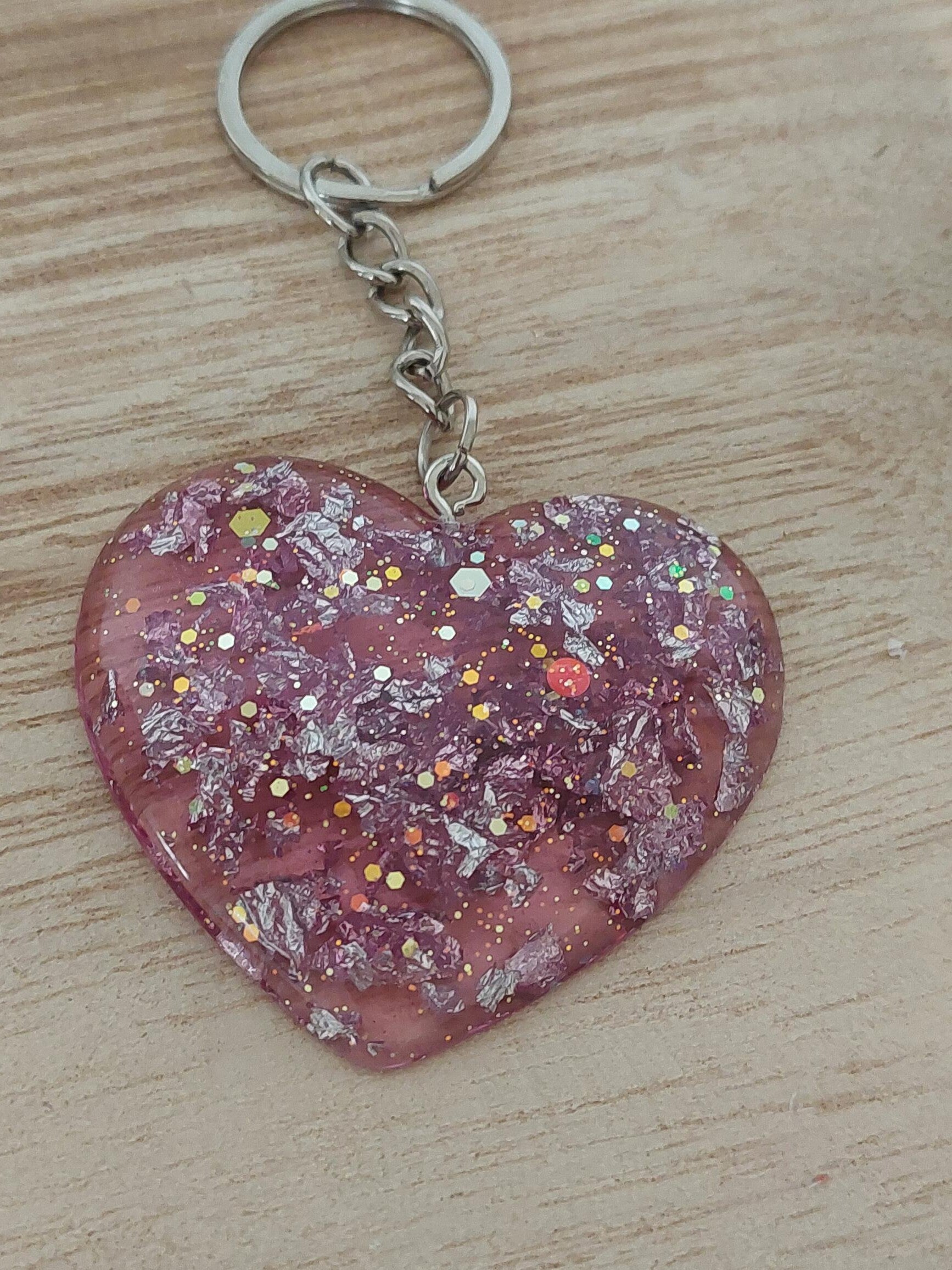 Roze met glitter en zilvervlokken