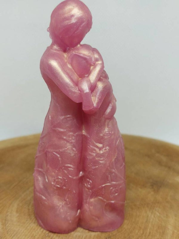Beeldje moeder en dochter