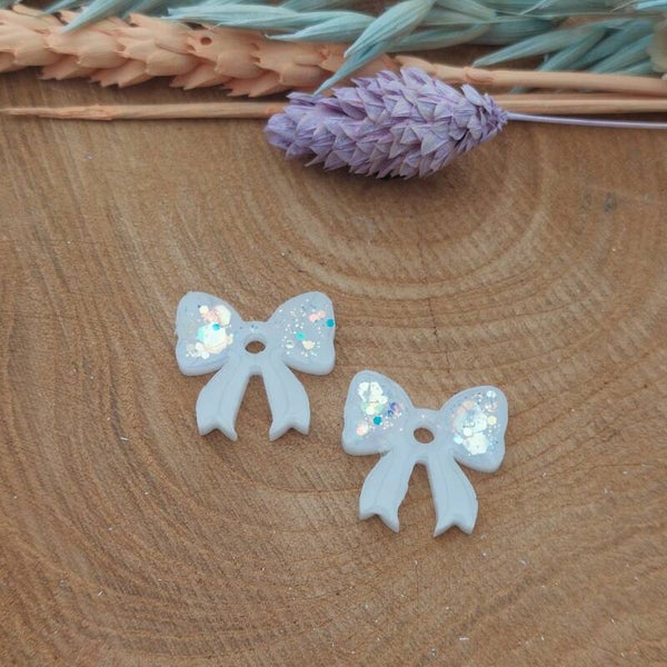 Resin bedeltjes BELLE Twinkle White