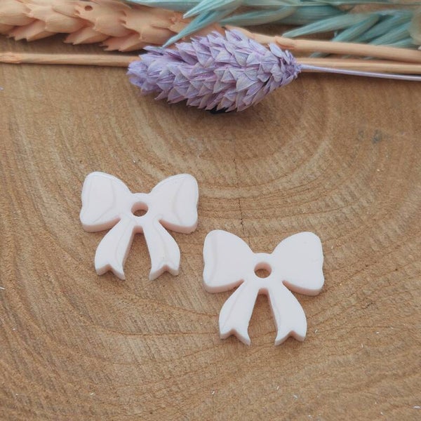 Resin bedeltjes Belle Pastel Pink