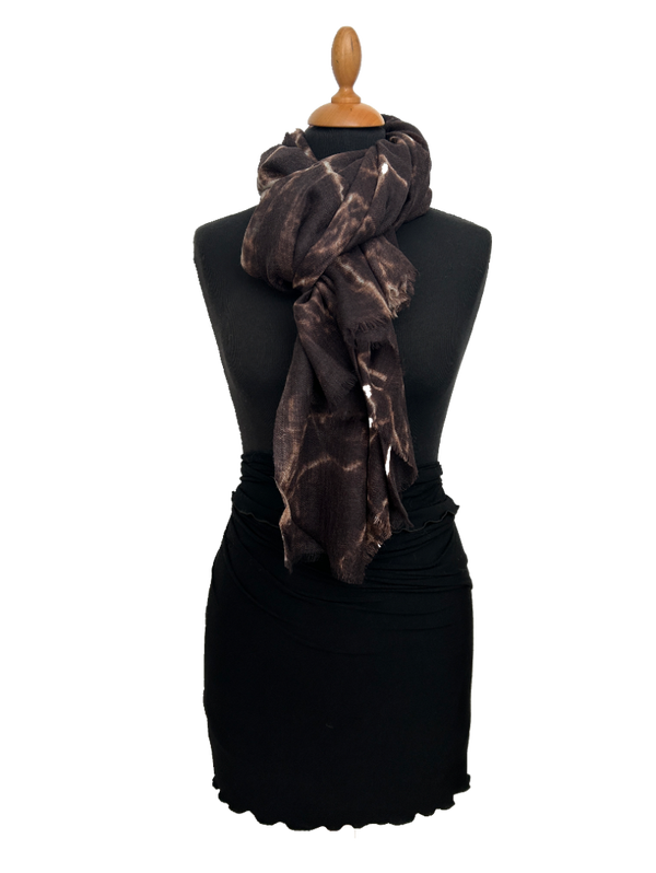 HIGHFIELD SHAWL  100% WOL,  "PRINT GEVLAMD" 90CM X 190CM, KLEUR BRUIN Code:286