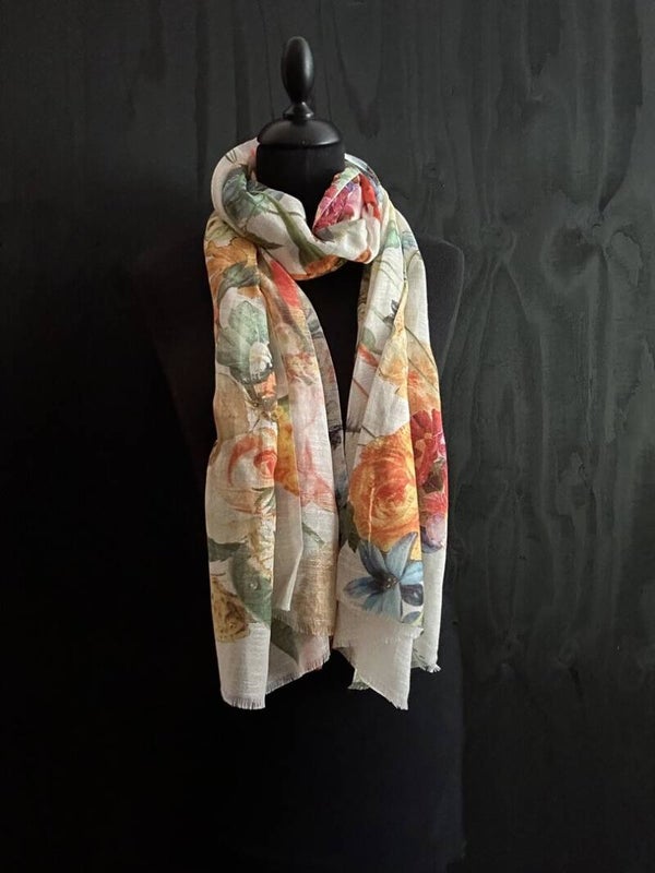 HIGHFIELD SHAWL 70% COTTON 30% LINNEN , 70CM X 180CM, KLEUR MULTICOLOR FLOWER