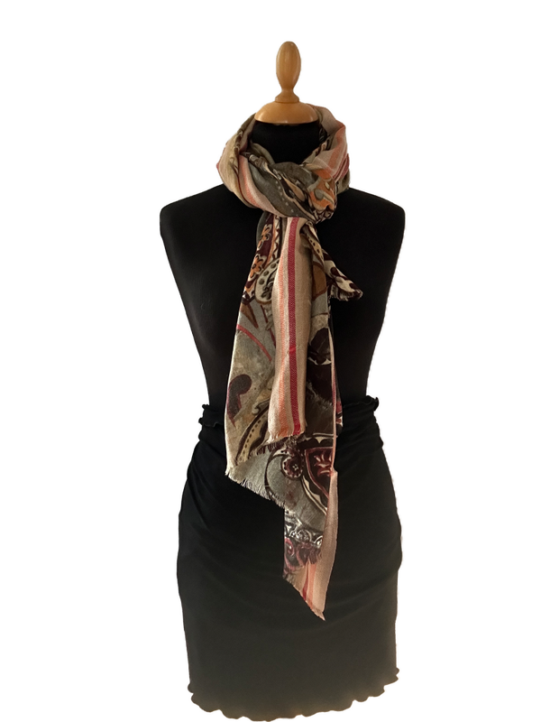 HIGHFIELD SHAWL DESSIN “FANCY PAISLEY” 92%  WOL 8% KATOEN, GEWEVEN RAND, 70CM X 180CM. KLEUR BROWN/SAND Code:374