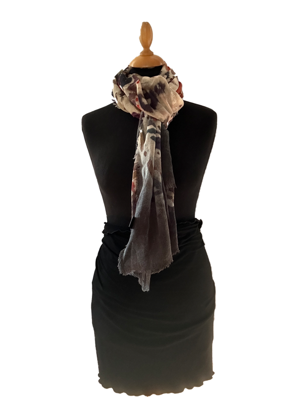 HIGHFIELD SHAWL DESSIN “PAISLEY” 100% MERINO WOL, 70CM X 180CM. KLEUR ANTRACITE/SAND Code:376