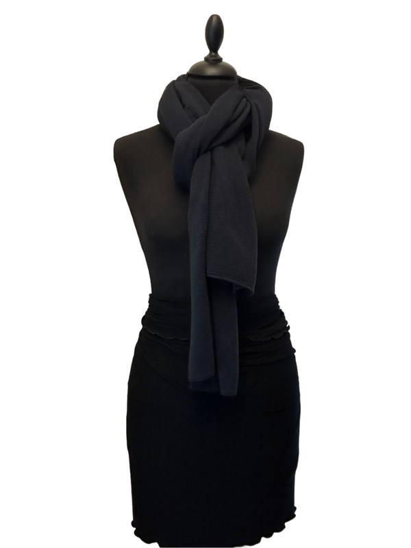 HIGHFIELD DUN GEBREIDE RIB SHAWL 50% KATOEN 50% ACRYL, AFMETING: 50 X 210CM KLEUR: NAVY