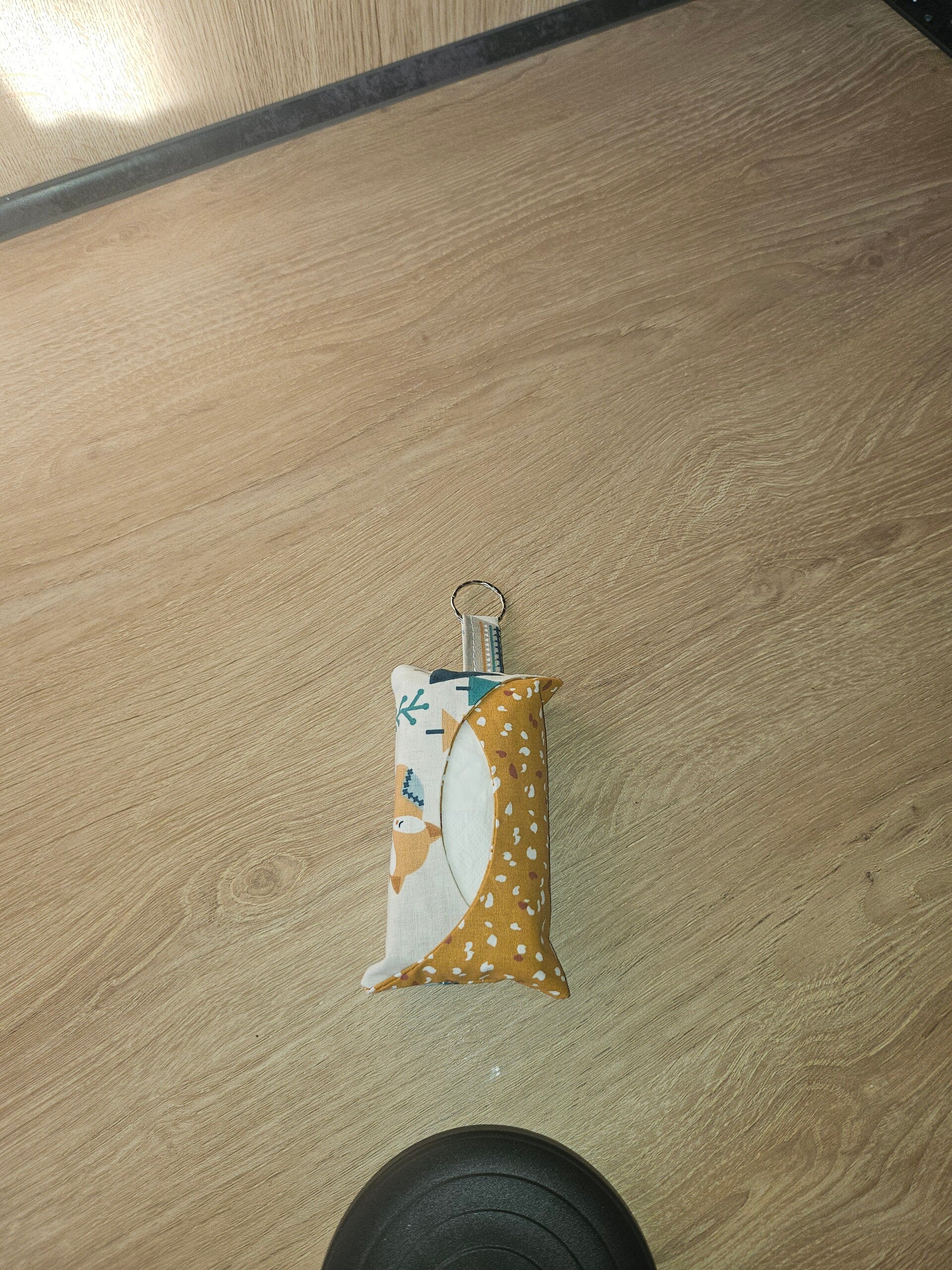 🤍 Porte-mouchoirs porte-clés – Pratique au quotidien 🤍