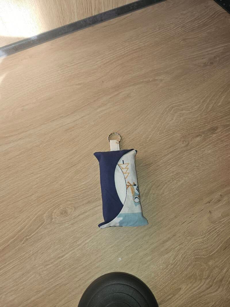 🤍 Porte-mouchoirs porte-clés – Pratique au quotidien 🤍