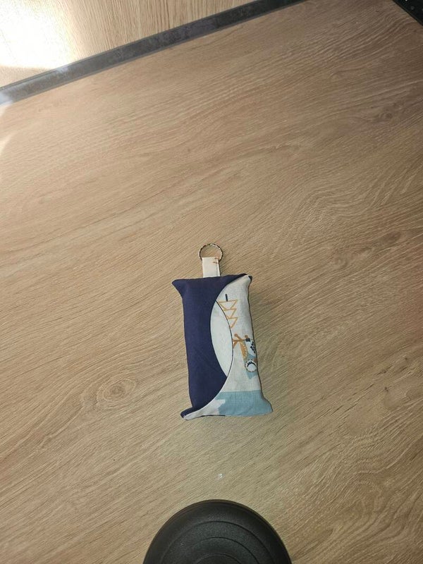 🤍 Porte-mouchoirs porte-clés – Pratique au quotidien 🤍