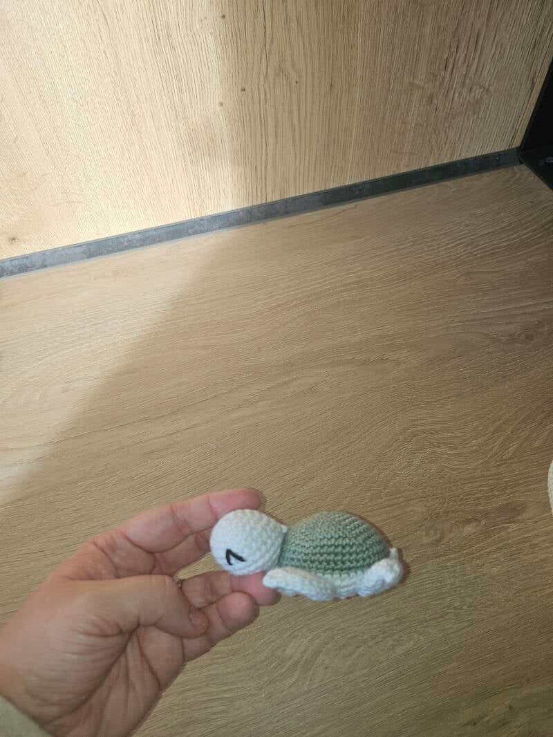 🧸 Petite peluche à accrocher – Le compagnon du doudou 🧸