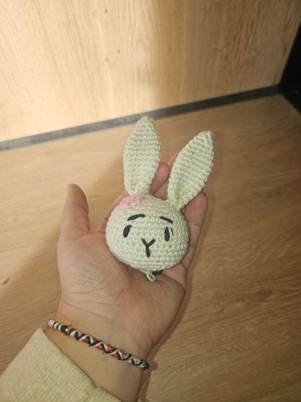 🧸 Petite peluche à accrocher – Le compagnon du doudou 🧸