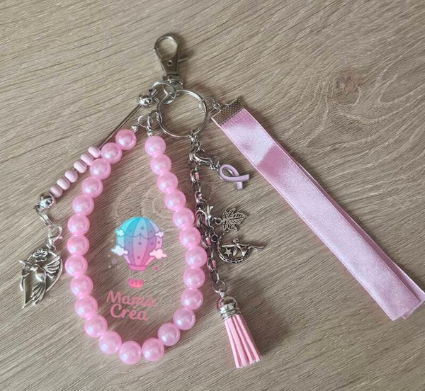 🔑 Porte-clés personnalisé – Prénom, charms & ruban