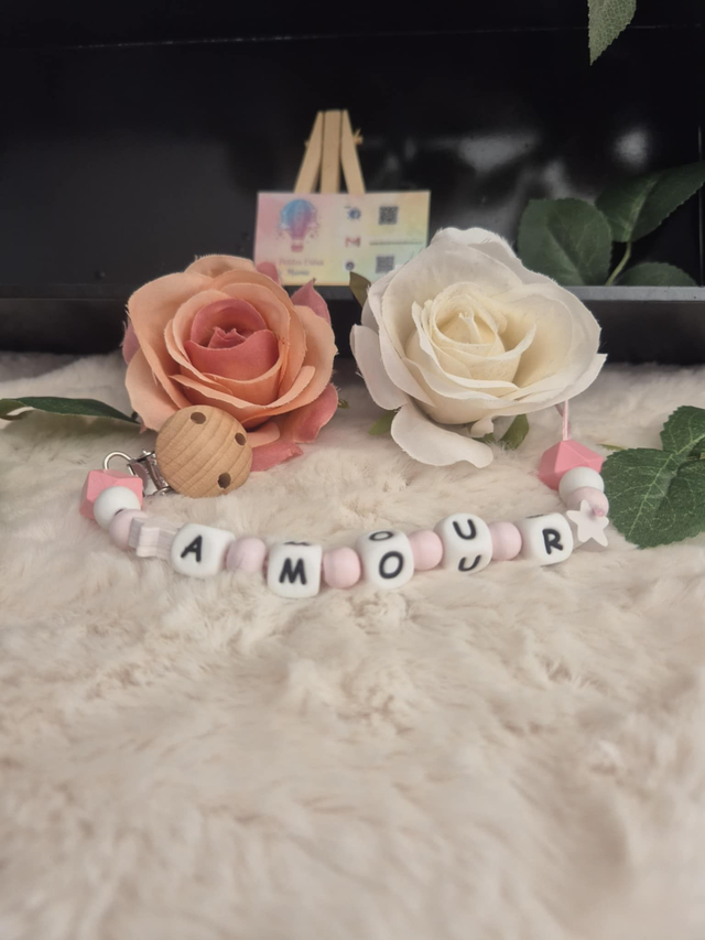 Attaches Tétines en Silicone Personnalisées