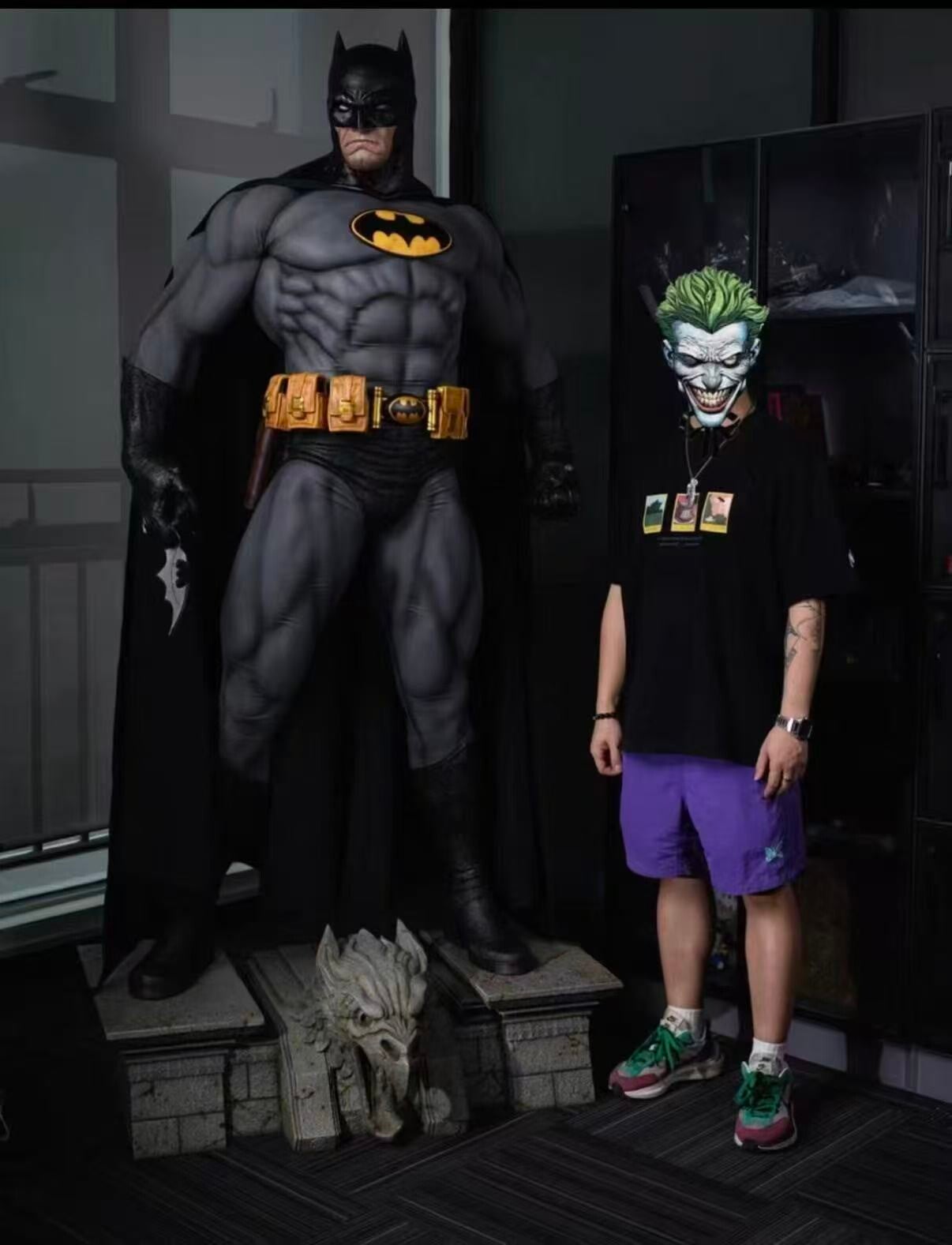 SDZ CUSTOM  BATMAN LIFE SIZE MODEL