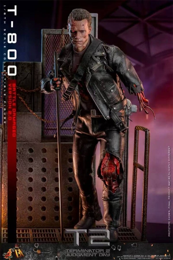 1/6 HOT TOYS T-800 BATTLE DAMAGED