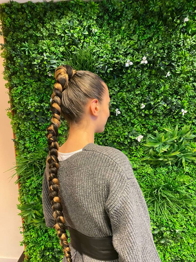 Black hair salon hoorn Xpression hair