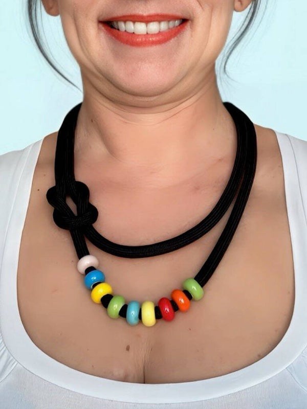 Halskette mit Keramikperlen