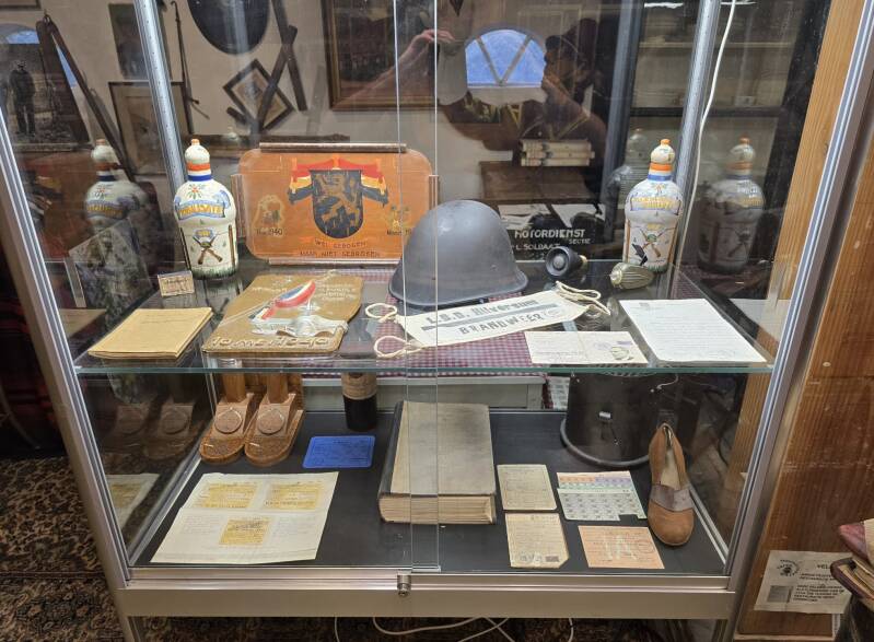 Vitrine 1 Historische Kring Laren 2025