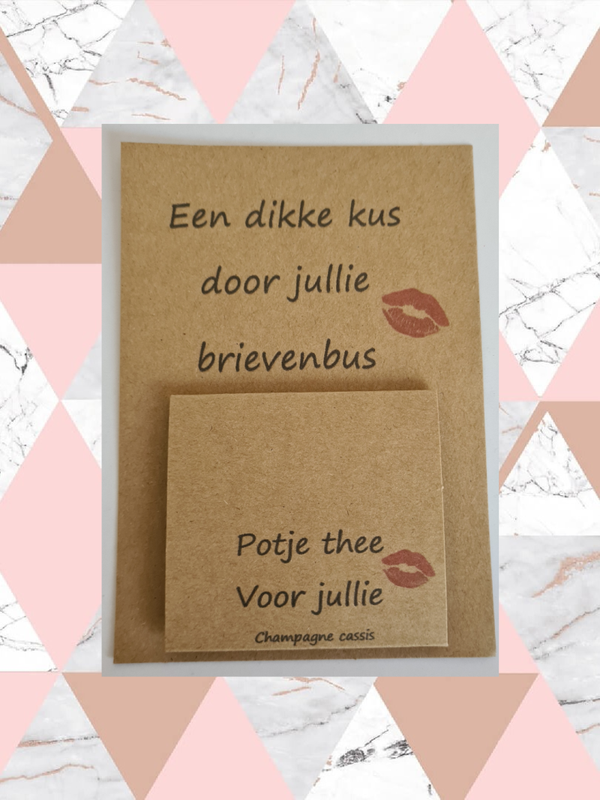 1037 Dikke kus door jullie brievenbus