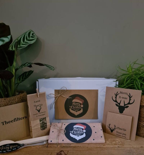 theebox kerstman met chocolade