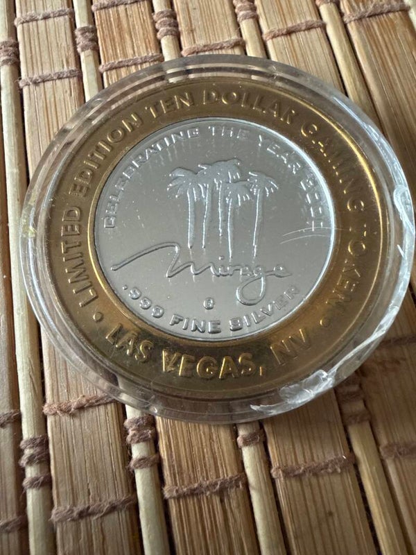 USA – $10 Casino Gaming Token – The Mirage Las Vegas – .999 Fine Silver Center – Y2K 2000