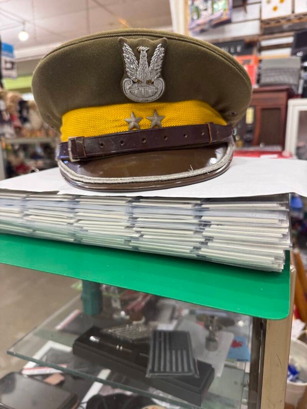Polish Officer's Visor Cap — Yellow Band, Two Stars, Embroidered Eagle Cena: 75, stan: 1 (odznacz Unlimited