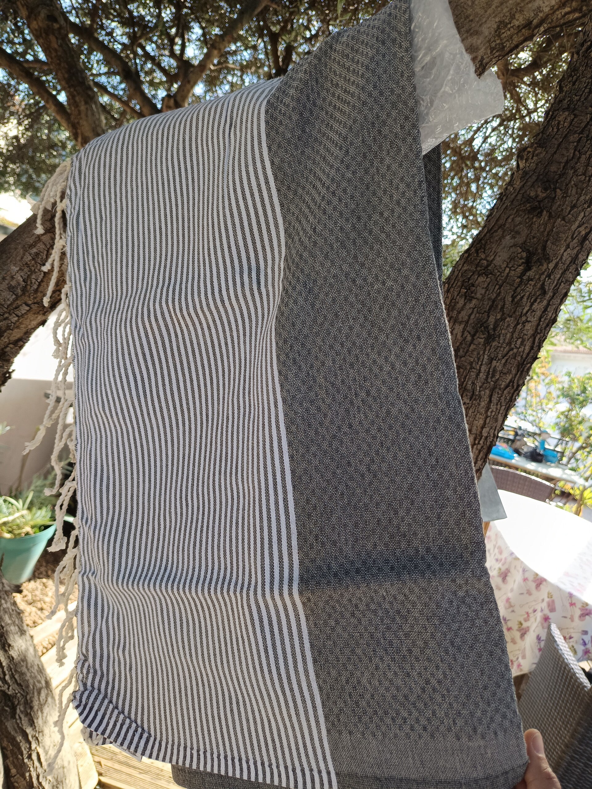 Fouta nid d’abeille grise – Serviette plage / hammam – Coton léger – Drap de bain – Plaid été – Cadeau éco-responsable