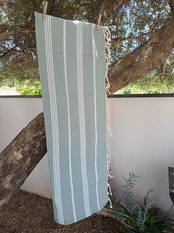 Fouta plate vert sauge – Serviette plage / hammam – Coton léger – Drap de bain – Plaid été – Cadeau éco-responsable