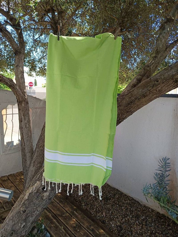 Fouta verte pomme – Serviette plage / hammam – Coton léger – Drap de bain – Plaid été – Cadeau éco-responsable