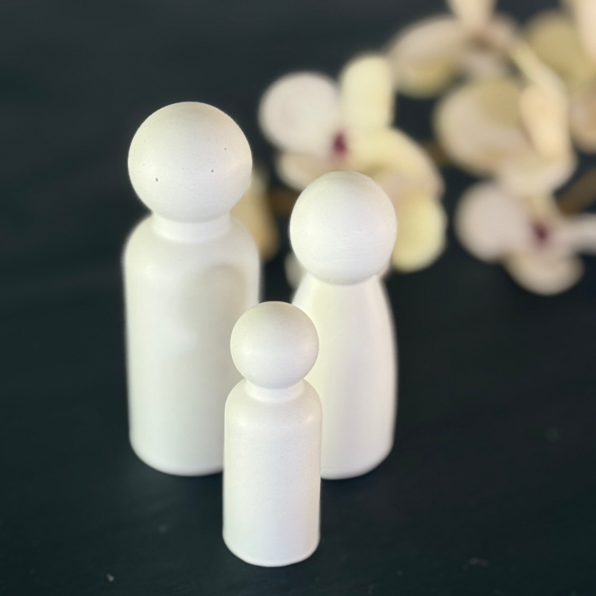 Minimalistische familiefiguren in Raysin