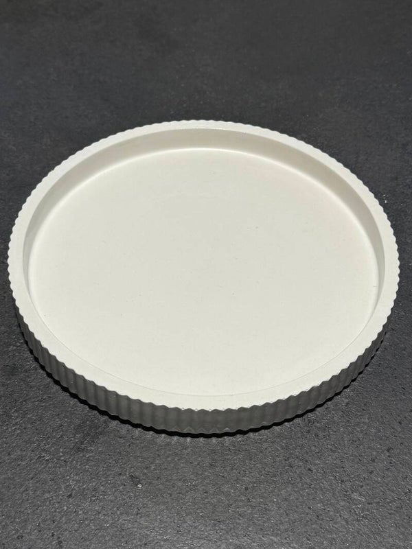 Schaal groot met opstaande rand