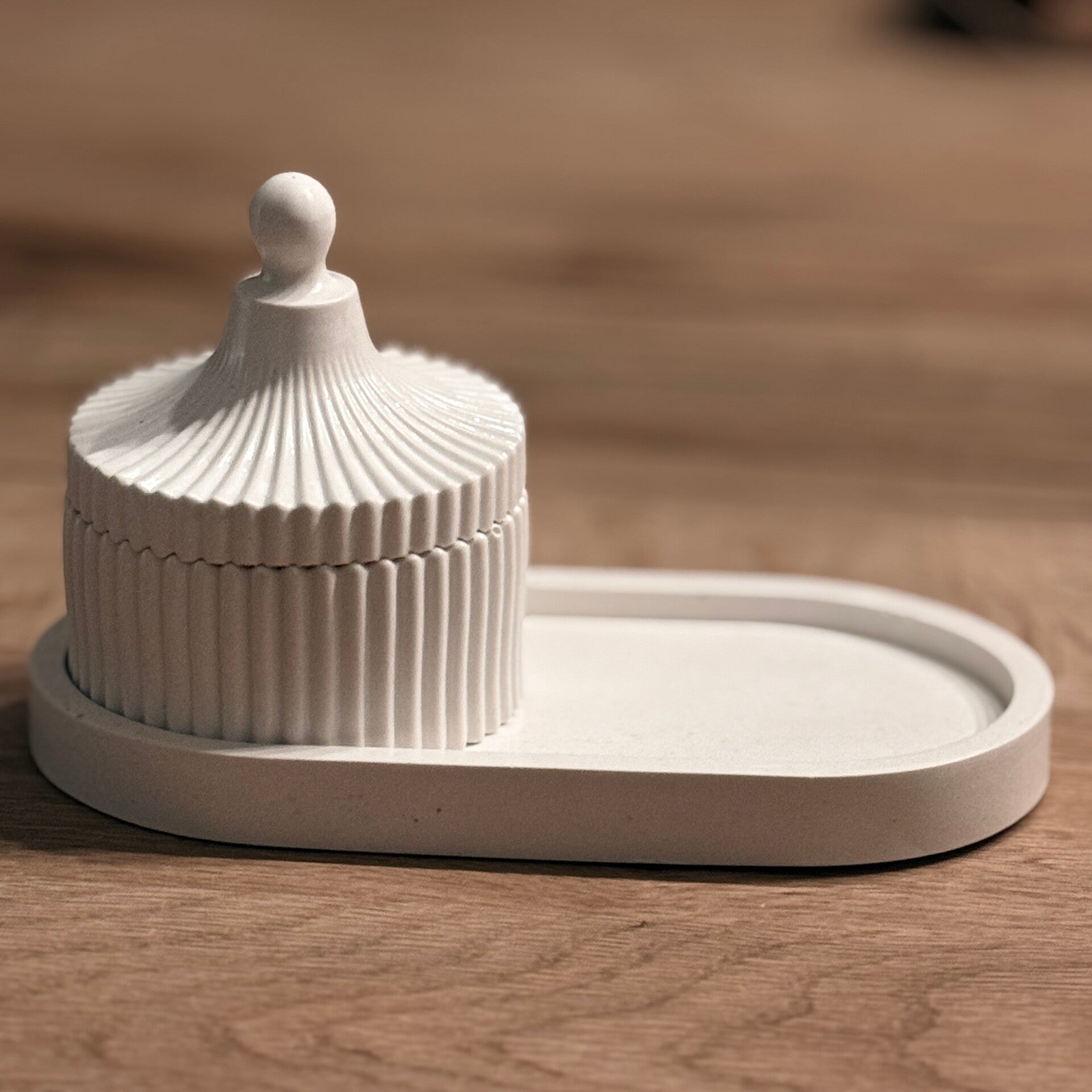 Schaaltje met potje met deksel