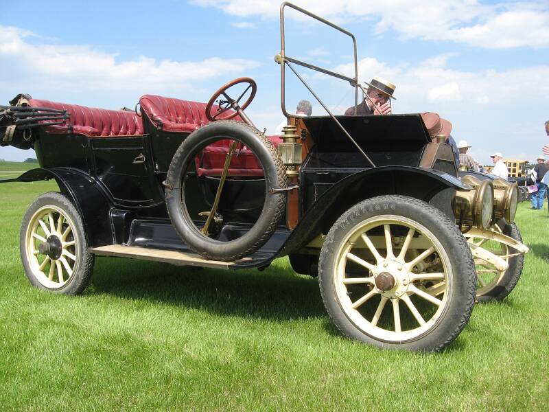 1910 Model 41 touring car